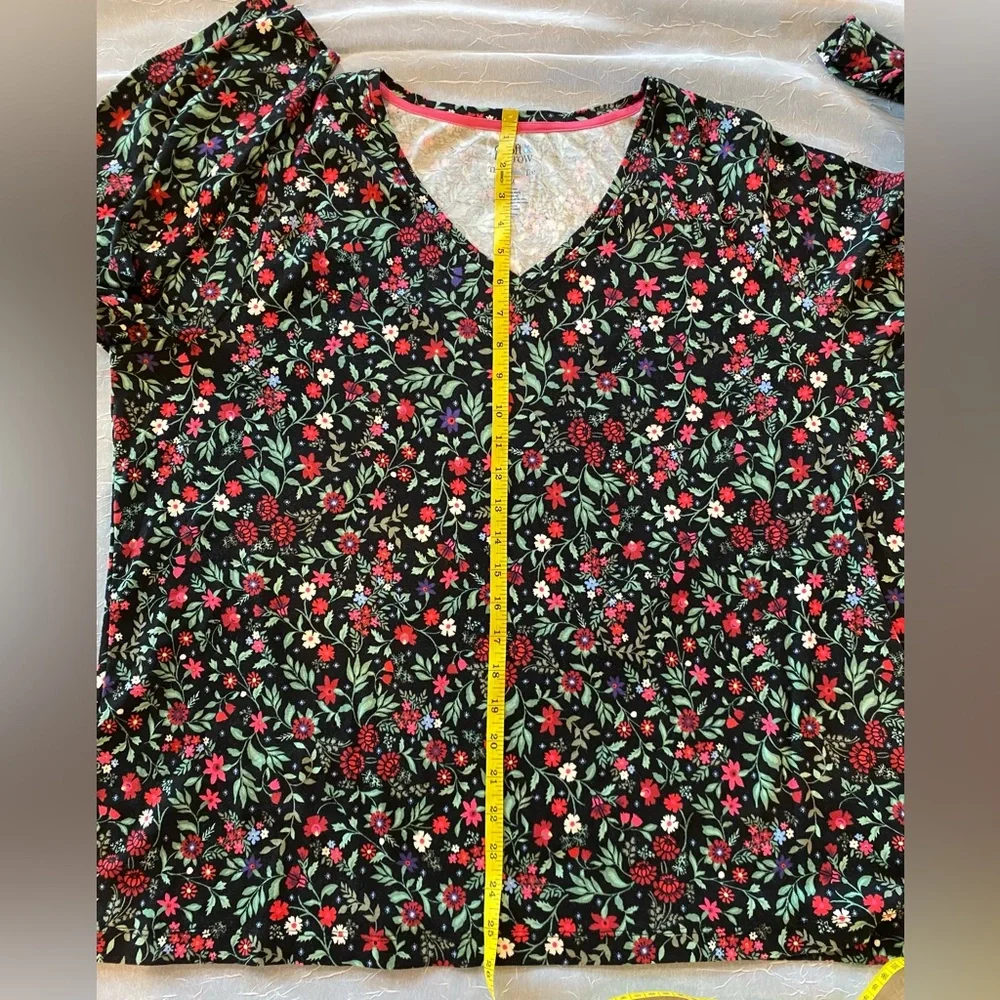 Croft & Barrow Classic Long Sleeve Tee Black Red Floral T-Shirt Soft Blouse 2X - Picture 5 of 6
